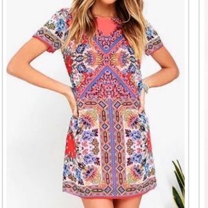 NWT Lulu’s shift dress